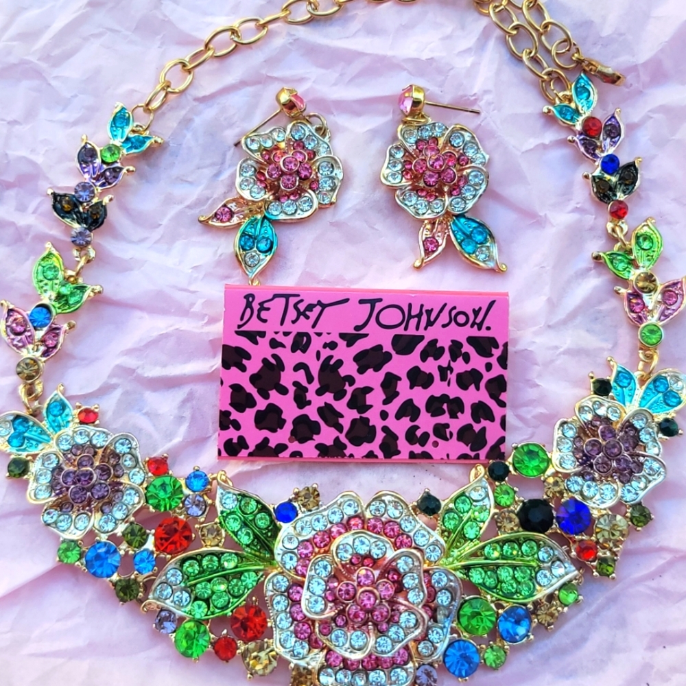 ⚘ BETSEY JOHNSON Crystal Floral Choker & Earrings Set